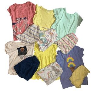 Huge lot of girls summer clothes 6 shirts,4 shorts,2 skorts